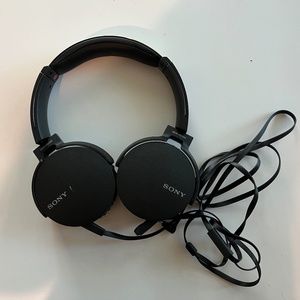 Sony Extra Bass Stereo Headphone w/Microphone MDR-XB550